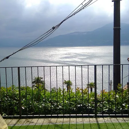 Beach House Lago Maggiore *
